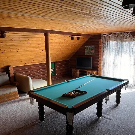 Turyanskiy Dvir Tur'ya Polyana