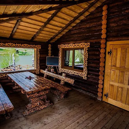 Turyanskiy Dvir * Tur'ya Polyana